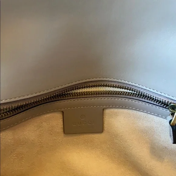 Gucci Small Marmont 2.0 Matelesse - Picture 15 of 16